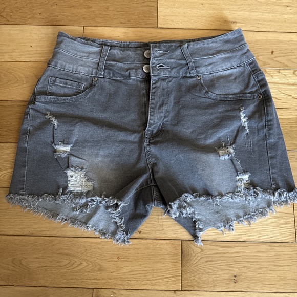 Cut Off Jean Shorts Women's Size Large Gray Stoned Distressed Stretchy - Picture 1 of 5